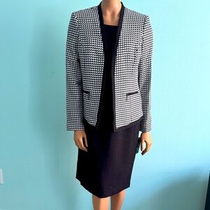 Le Suit -2PC suit with dress and blazer women’s size 10
